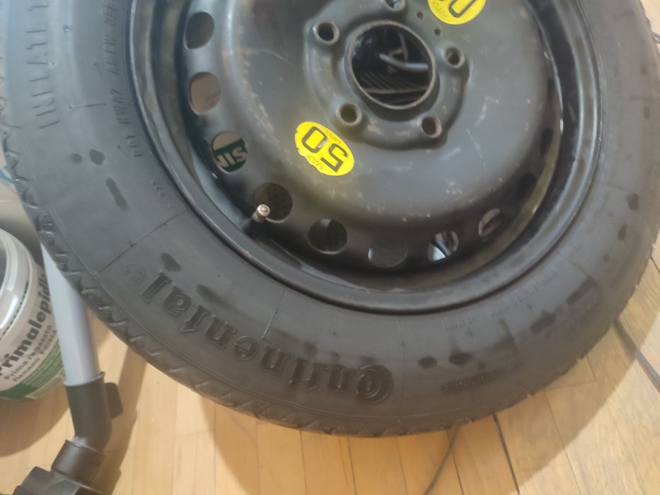 Патерица 125/90 R15 Continental