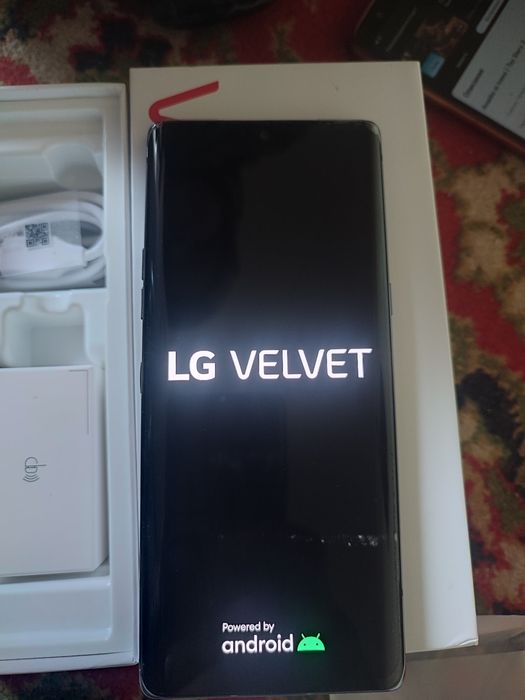 LG  телефон   5G  рассиядан  олиб   келинган  яанги  каропка  дакумт