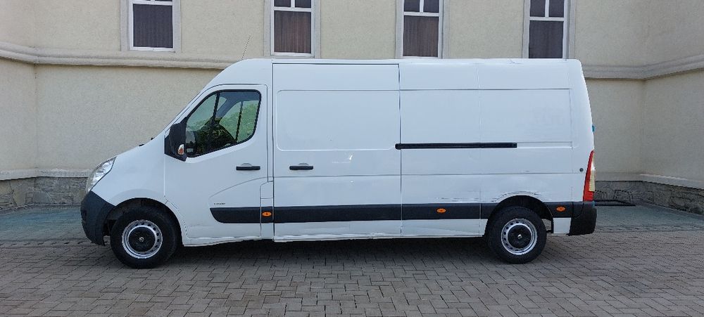 Opel Movano din 2013 motor 2.3 diesel Volan pe dreapta Anglia