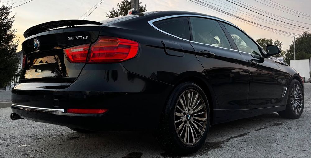 Dezmembrez BMW 320d GT F34 Luxury Line,Navi,manual, jante 18,suspensie M adaptiva,oglinzi cu rabatare electrica Culoare Black-Sapphire METALLIC (475)