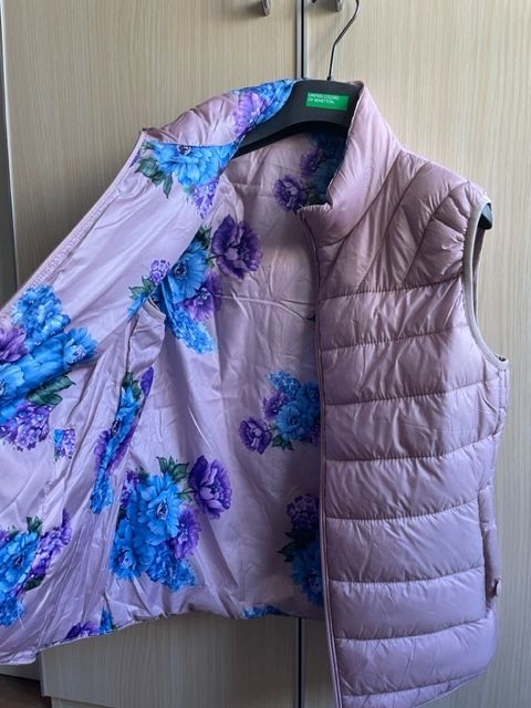 Бяло палто, Двулицев елек