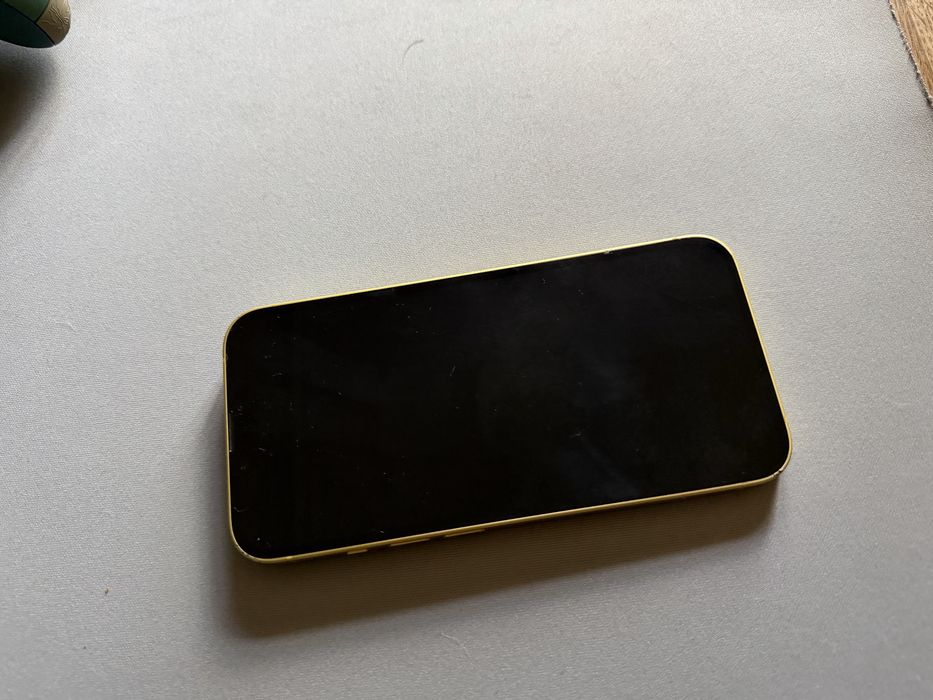 iPhone 14 256GB Yellow / Обмен
