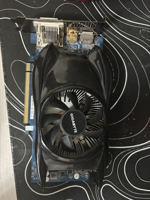 Radeon HD 6770 на запчасти