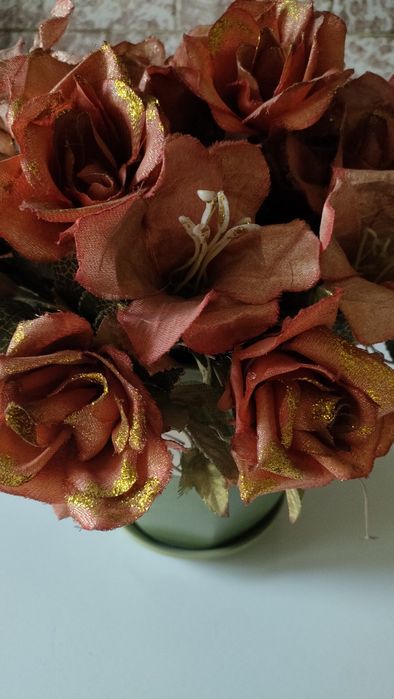 Цветочную композицию продаю