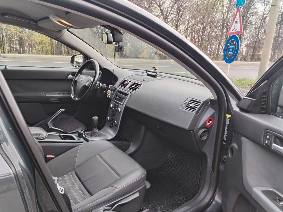 Autoturism Volvo V50 , diesel, consum mic.