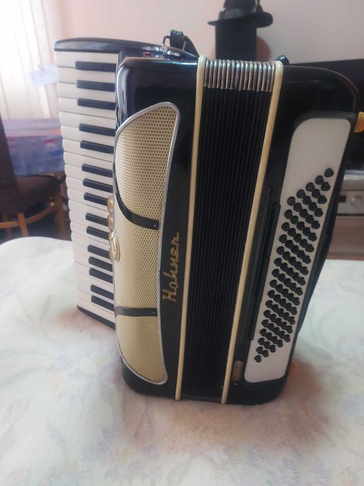 Hohner Lucia 2 80баса