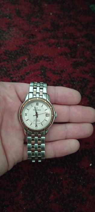 Assalomu alaykum soatlar sotiladi