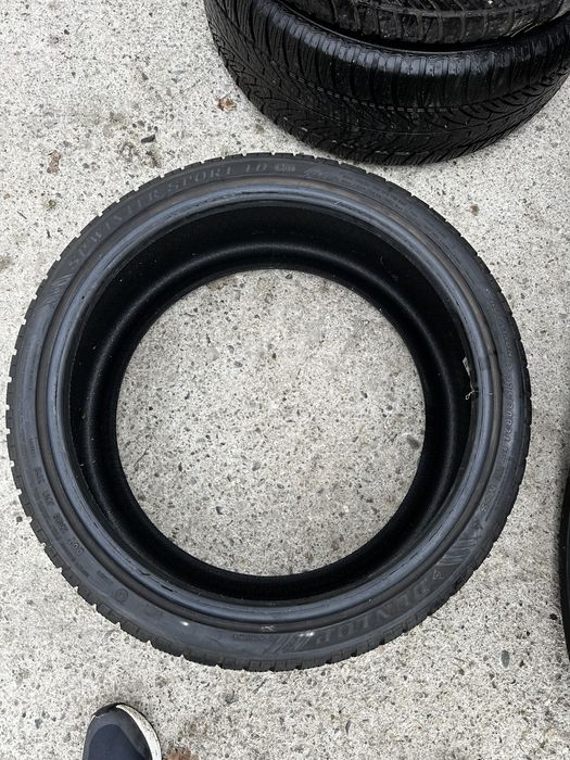 Зимни гуми Dunlop 275/30 21