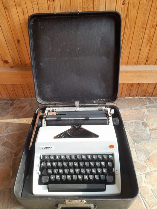 Masina de scris import Germania