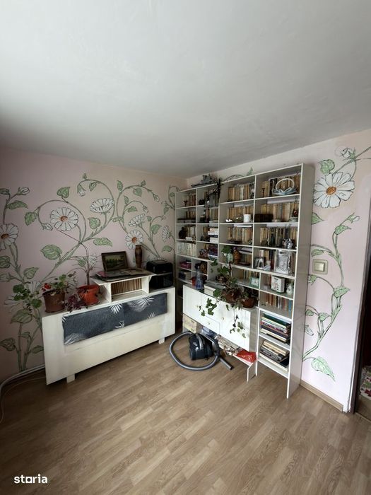 Apartament cu 4 camere Primaverii etaj 1 cu garaj