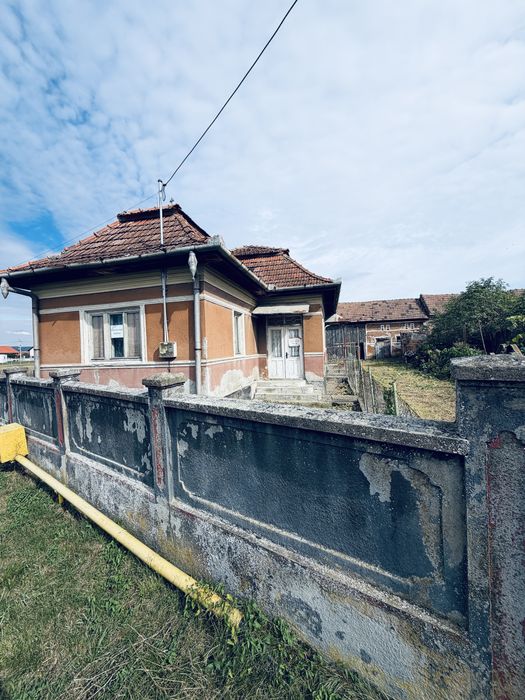 Teren 1278mp cu casa si anexa gospodareasca