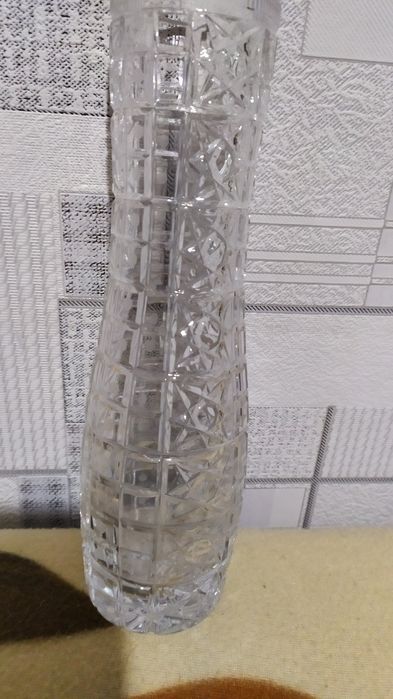 Индийские вазы и хрустальная ваща