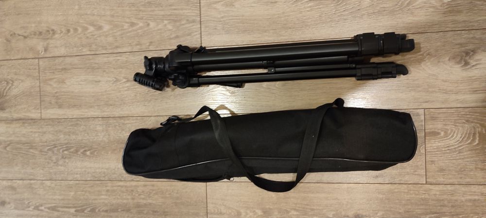 Продам штатив для фотоаппарата