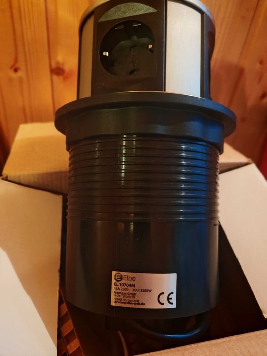 Vând priza blat made in Germania