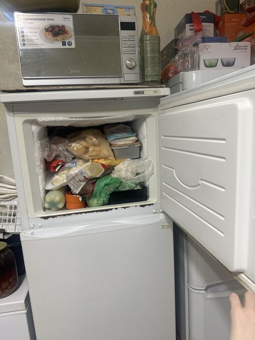 Холодильник сатылады