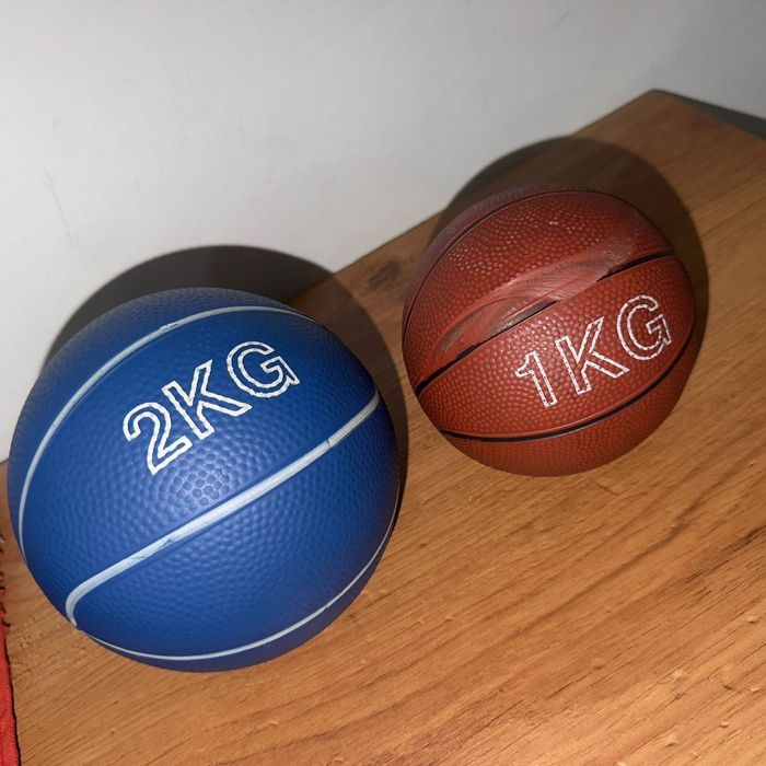 Мячи  для фитбола по 2 кг и 1 кг