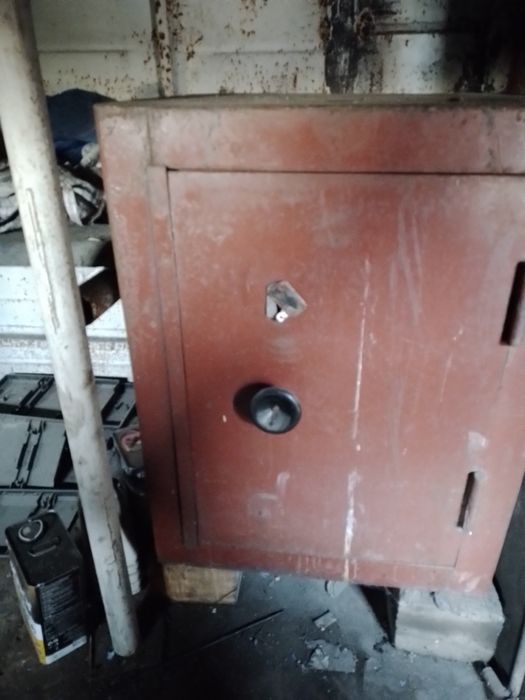 Продам сейф несгораемый, 60*60*80