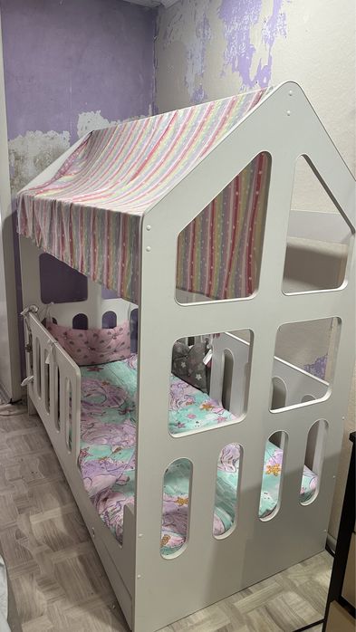 Продам кровать детскую