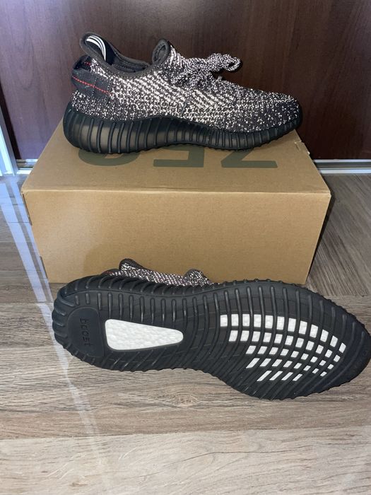 Yeezy Boost 350v2