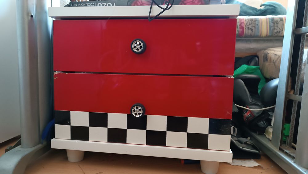 Шкафчик стильный / шкаф детский