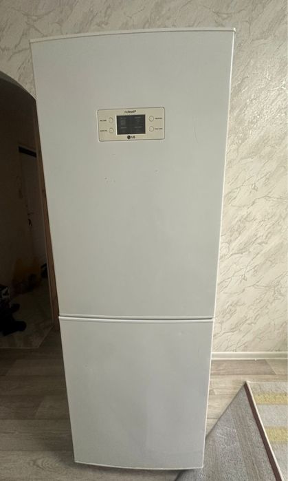 Холодильник LG бу продается