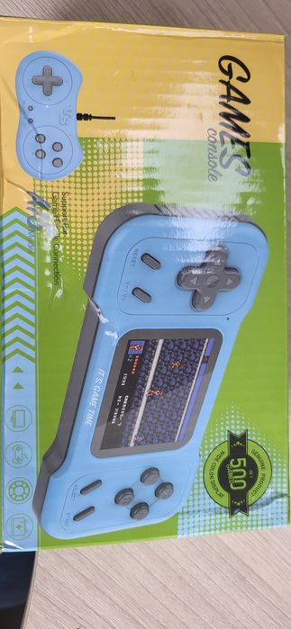 Денди  Мини . Можно играть с телевизора