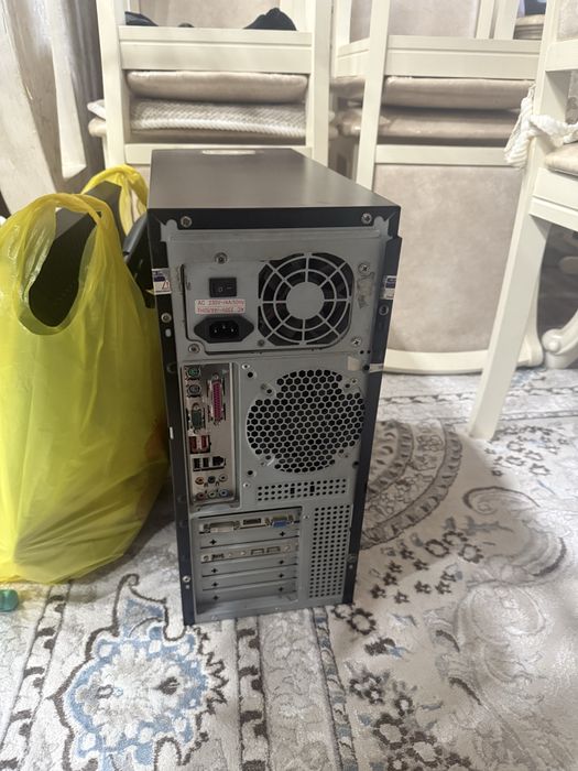 Компьютер старый но рабочий