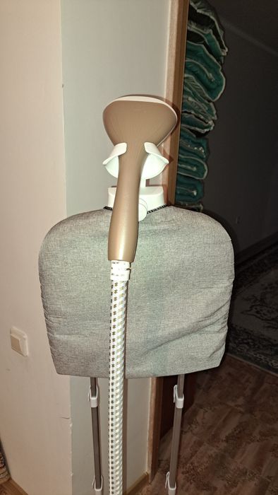 Продается паровой утюг новый