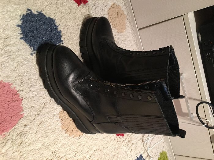 Botine / cizme din piele cu platforma 39