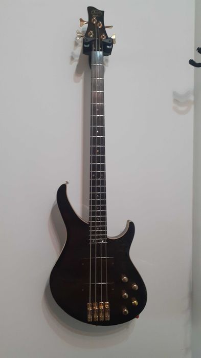 Бас китара  J&D Brothers 4-струнна