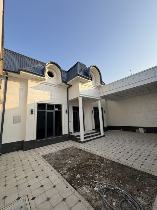 2 qavatli hovli sotiladi kiuf universiteti orqasi boy mahallada