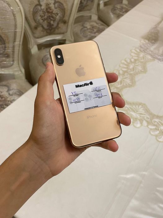 iPhone Xs ideal.