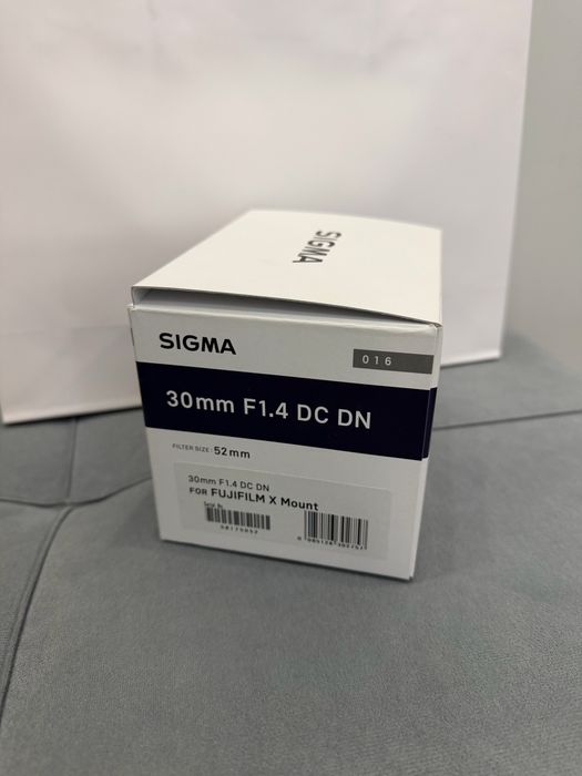 Обьектив Sigma новый
