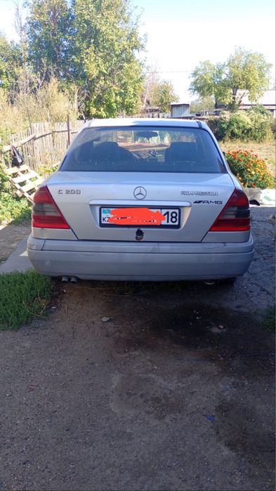 Mercedes c200–w202