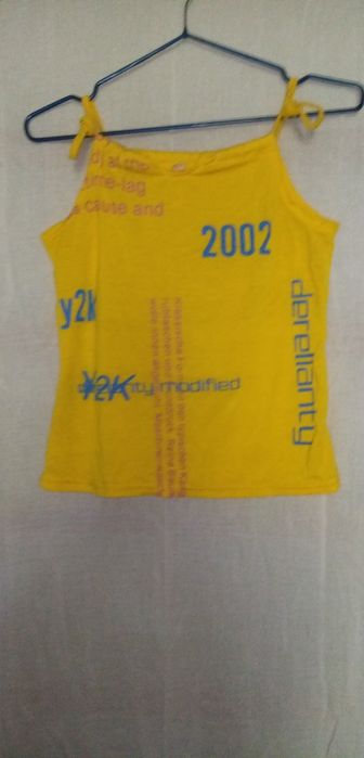 продам топы и футболку