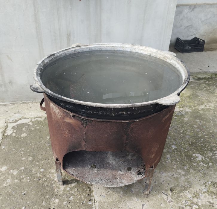 Қозон ва ўчок сотилади