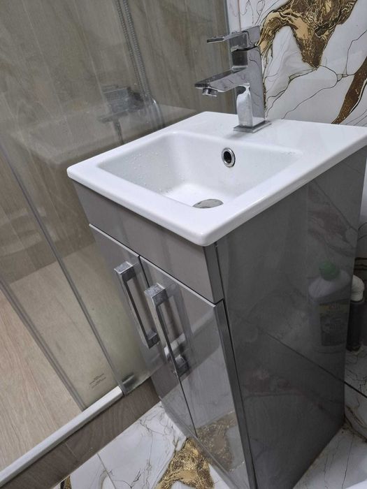 Corp dulap si chiuveta pentru baie 40 cm - 36 cm - 86 cm