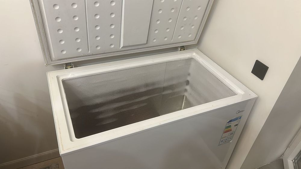 Морозильник Midea