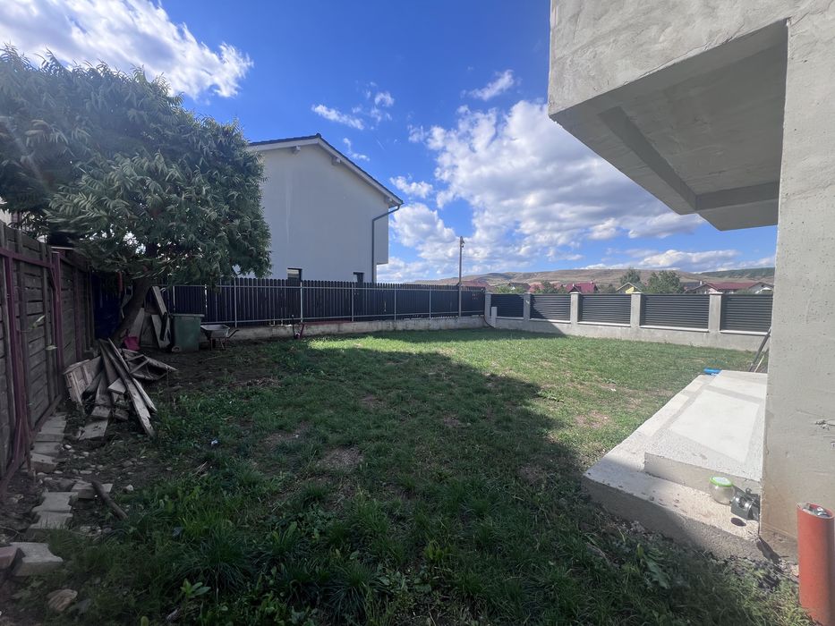 Casa individula de vanzare