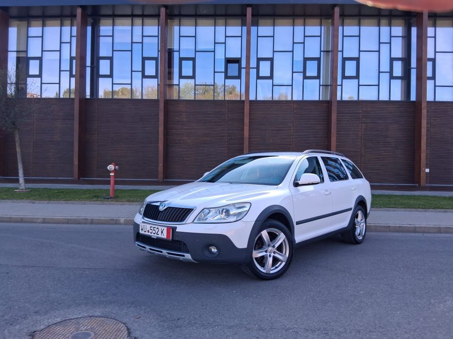 SKODA Octavia 2010 — imagine 2