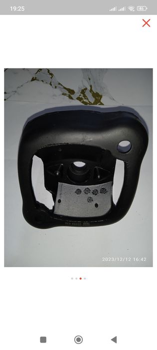 Опоры двигателя Мерседес.