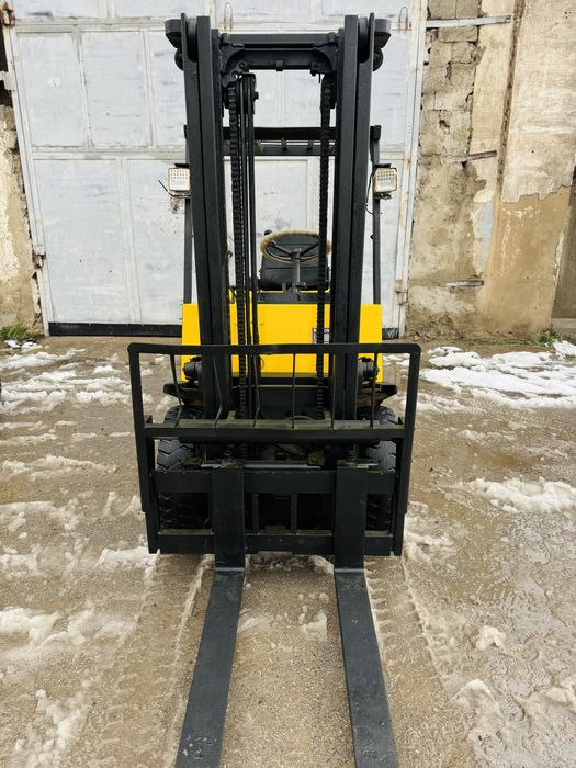 Вилочный погрузчик кара автокара