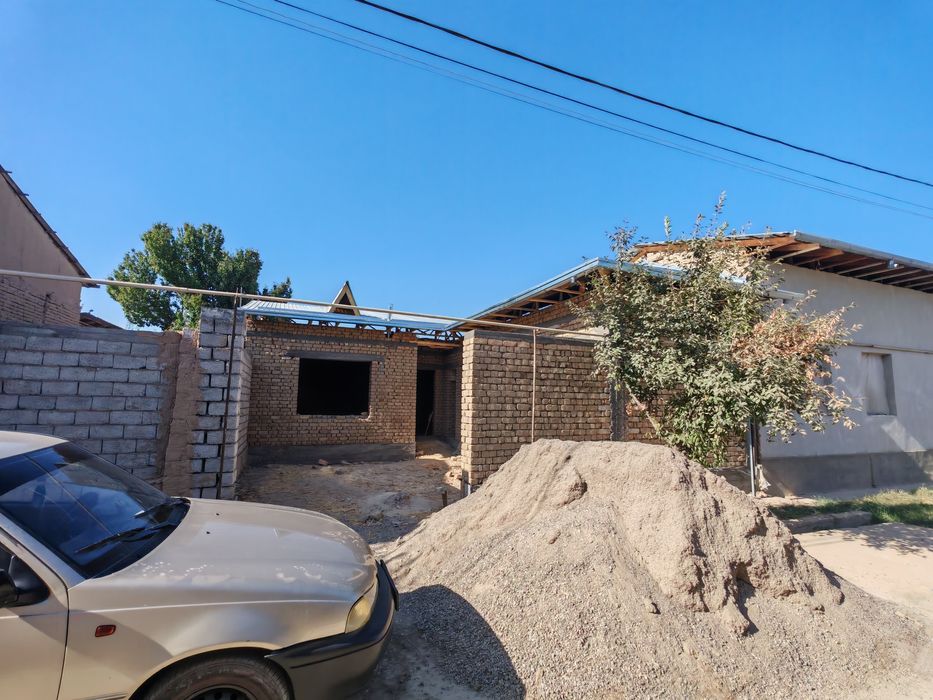 Uy sotiladi 1.25 sotix