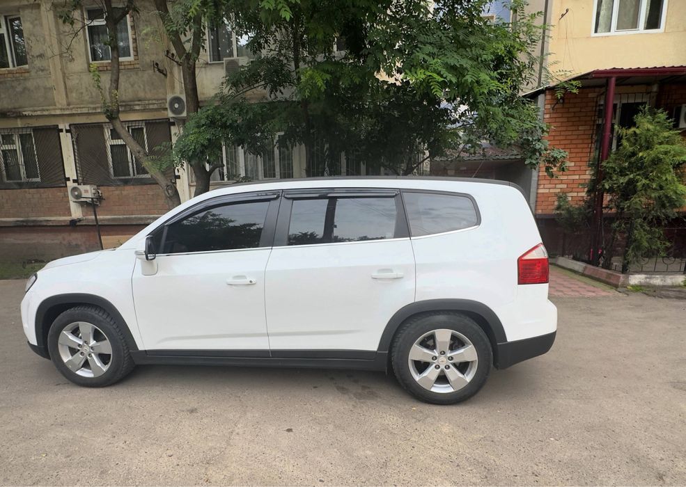 Орландо chevrolet автомат 3позиция в отличном состоянии