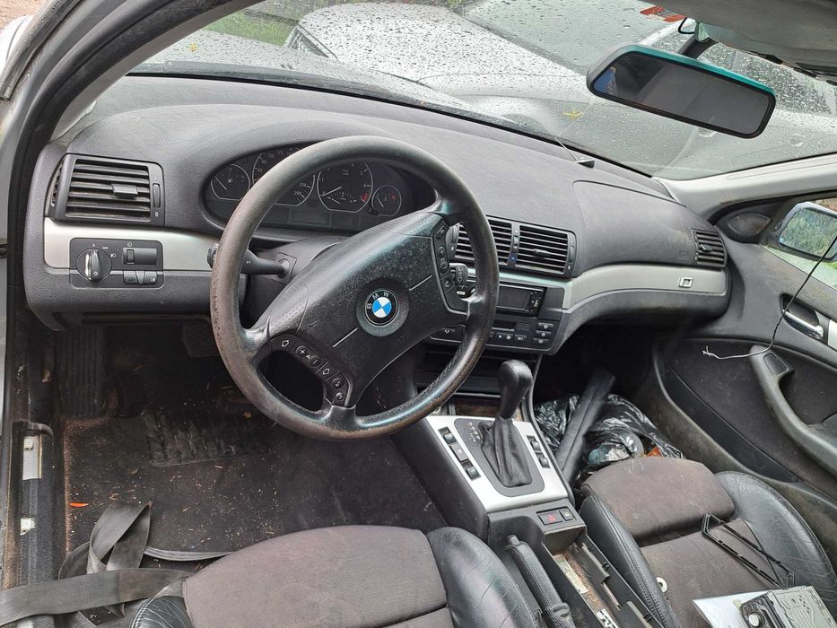 Продавам e46 330xi 231hp автомат facelift на части