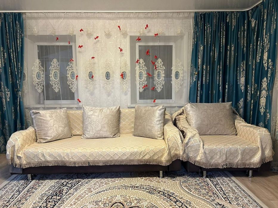 Продам хороший диван с креслом