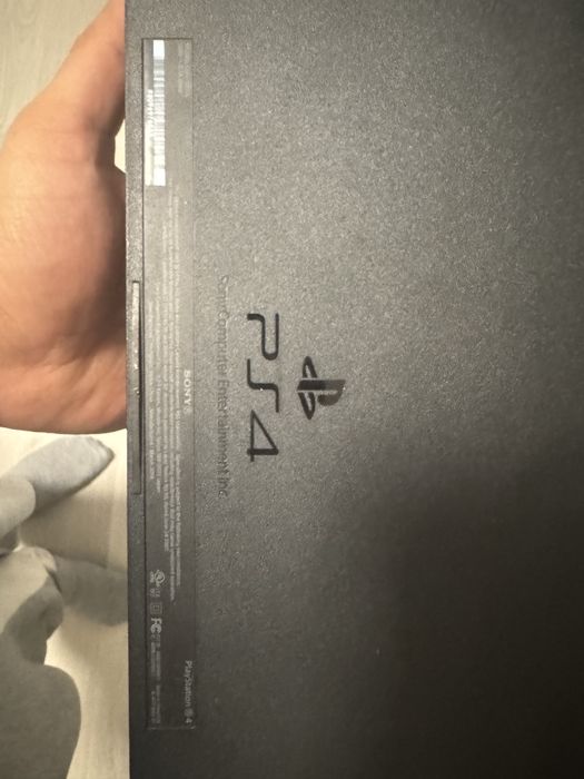Playstation 4  конзола