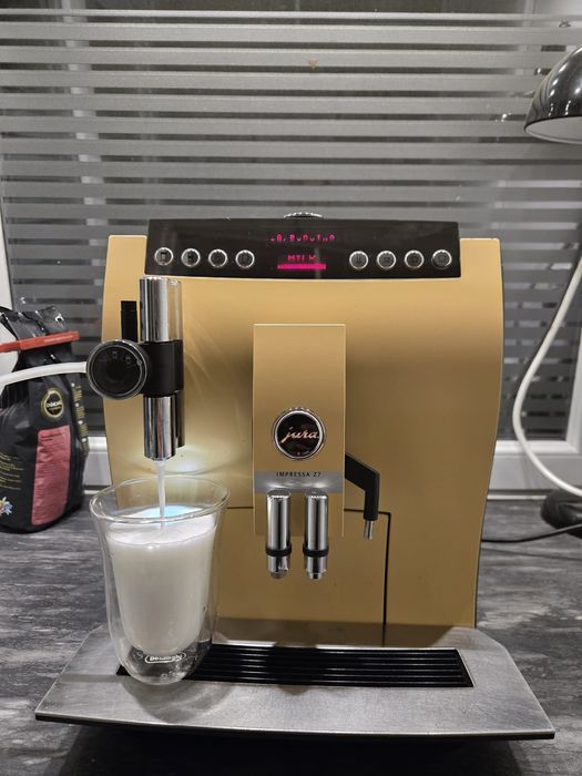 Aparat de cafea Yura Z 7 Voice