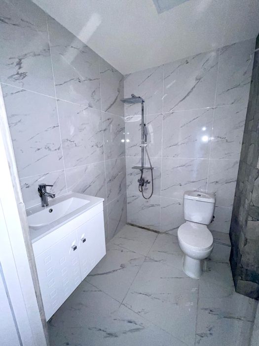 Продава се Двустаен апартамент в Търговище, Център - 55 кв.м за 1567 €/кв.м - Снимка #17