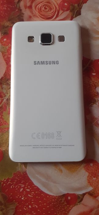 Vand telefon samsung A3